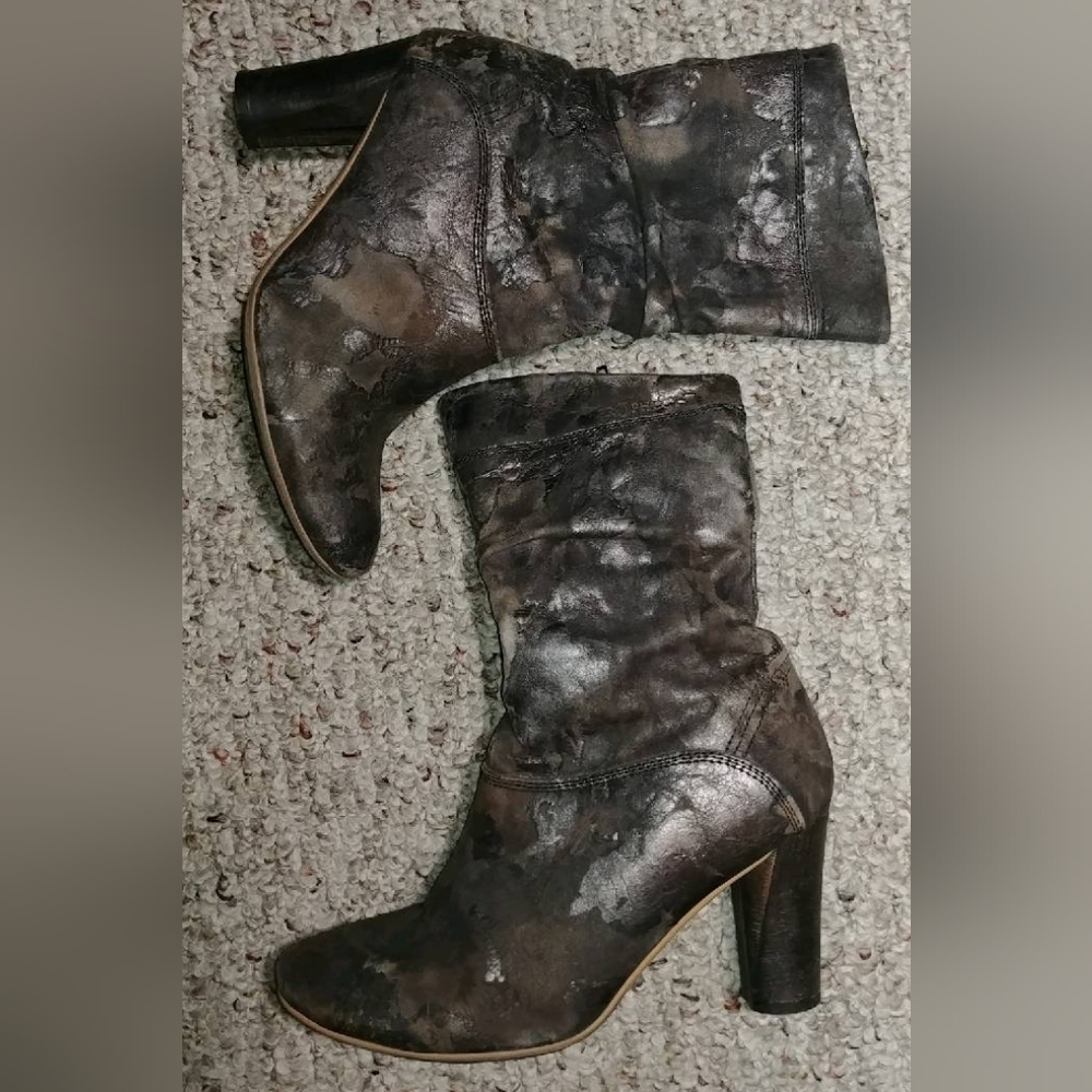 Prophecy leather boots